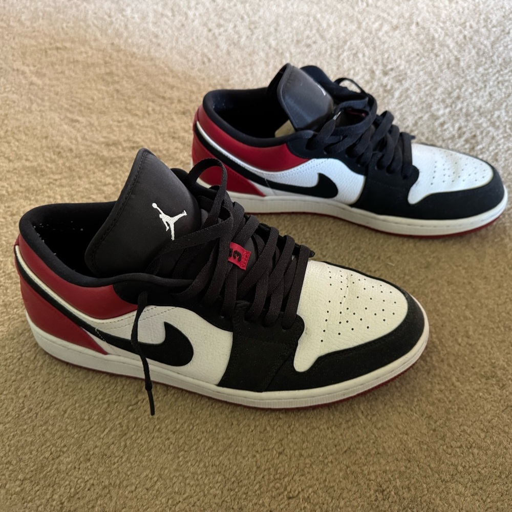 Nike Air Jordan 1 Low SE - Black and Red